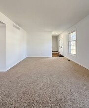 2383 Quincy Ave in Portage, MI - Building Photo - Building Photo