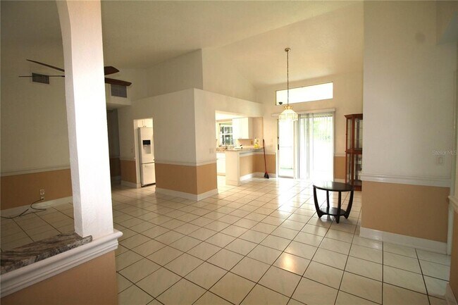 3952 Suburban Ln in North Port, FL - Building Photo - Building Photo