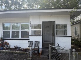 1154 W 22nd St in Jacksonville, FL - Building Photo