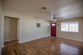 716 Indian Wells Rd in Alamogordo, NM - Building Photo - Building Photo