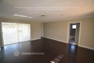 1501 N 46th Ave in Hollywood, FL - Foto de edificio - Building Photo