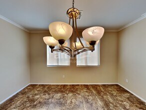 7585 Engleberg Ave in Las Vegas, NV - Foto de edificio - Building Photo