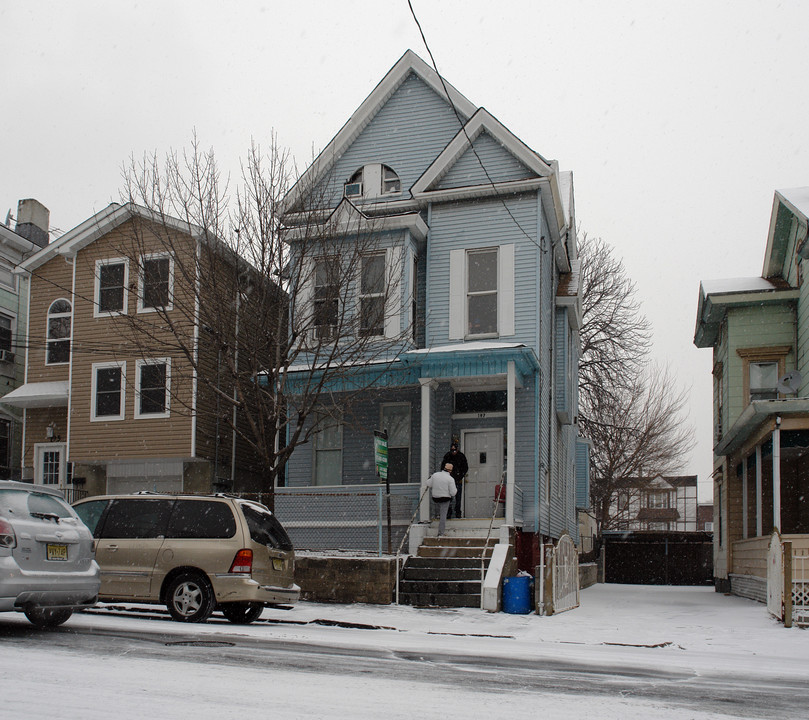 197 Park Ave in Paterson, NJ - Building Photo