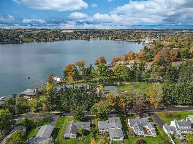 35 Lakeview Cir in Skaneateles, NY - Building Photo - Building Photo