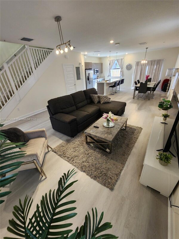 10407 NW 6th St in Doral, FL - Building Photo - Building Photo