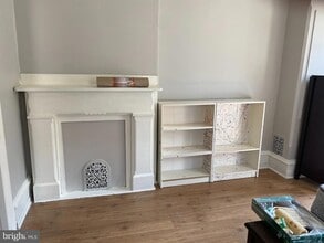 1342 W Westmoreland St, Unit 2F in Philadelphia, PA - Building Photo - Building Photo