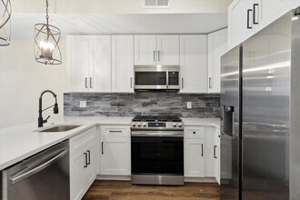 1826 Frankford Ave in Philadelphia, PA - Building Photo - Building Photo