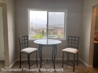 718 W 14th St photo'