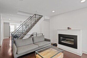 710 Clymer St in Philadelphia, PA - Building Photo - Building Photo