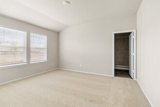 206 Rockbridge Dr in Huntsville, TX - Building Photo - Building Photo