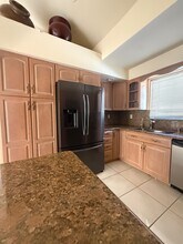 1000 SE 7th Ave in Pompano Beach, FL - Building Photo - Building Photo