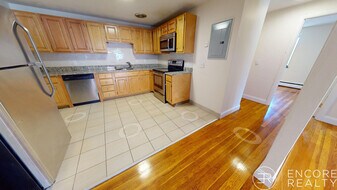 222 Babcock St in Brookline, MA - Building Photo