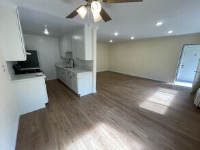 940 N Sierra Bonita Ave in Los Angeles, CA - Building Photo - Building Photo