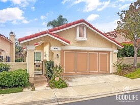 4140 Caminito Davila in San Diego, CA - Building Photo