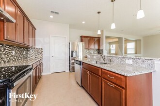 2635 Interlock Dr in Kissimmee, FL - Foto de edificio - Building Photo