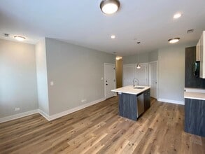 2650 W 21st Pl in Chicago, IL - Building Photo - Building Photo
