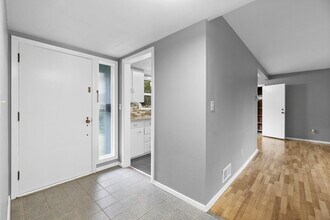 7746 SW 5th Ave. in Portland, OR - Building Photo - Building Photo