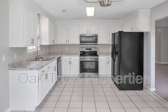 9605 Crosscut Dr in Ladson, SC - Building Photo - Building Photo