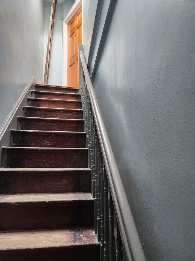 property at 3552 Willett Ave