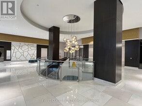 9000 Jane St in Vaughan, ON - Building Photo - Building Photo