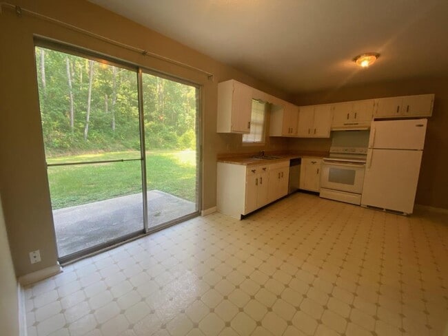 8783 Millard Lee Ln in Chattanooga, TN - Building Photo - Building Photo