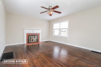 819 Fleming St in Coraopolis, PA - Building Photo - Building Photo