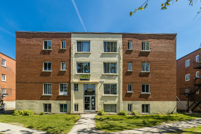 1405-1445 Ouimet Rue in Montréal, QC - Building Photo - Building Photo