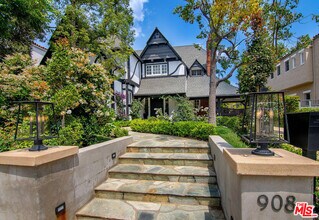 908 Malcolm Ave in Los Angeles, CA - Building Photo - Building Photo