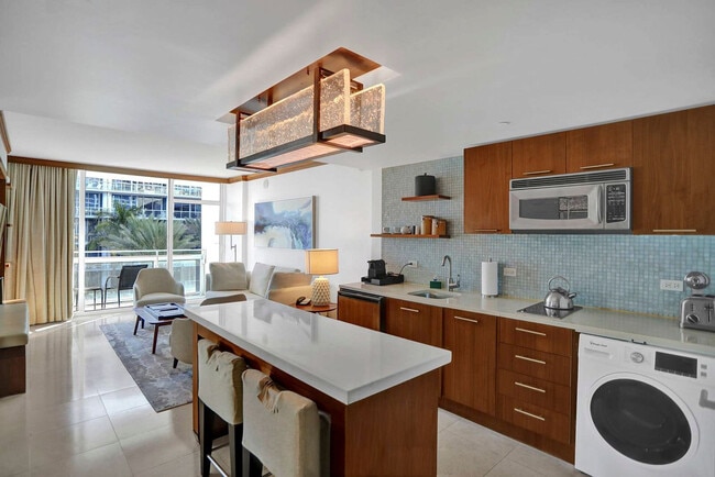 6801 Collins Ave in Miami Beach, FL - Building Photo - Building Photo