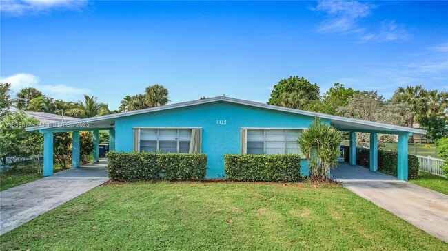1115 Hernando St in Fort Pierce, FL - Building Photo - Building Photo