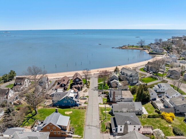 14 2nd Ave in Branford, CT - Building Photo - Building Photo