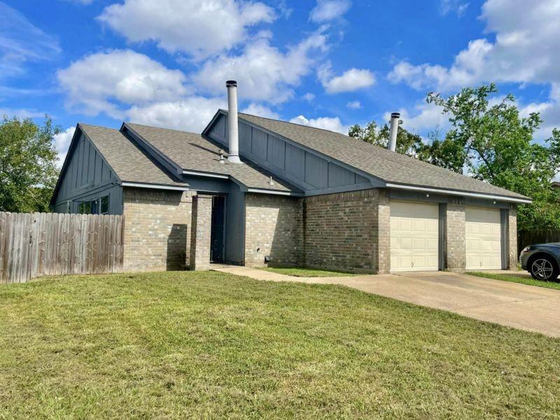 16603 Gold Ridge Ln in Houston, TX - Building Photo