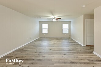 10022 Orchid Spring Ln in Houston, TX - Building Photo - Building Photo