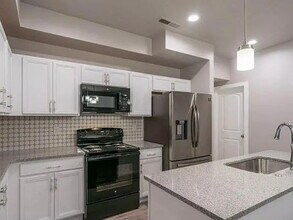 732 W Sunfire Ln in Saint George, UT - Building Photo - Building Photo