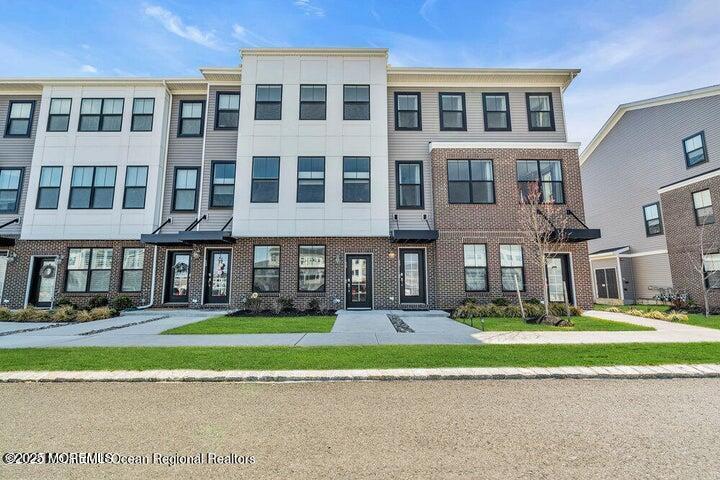 50 Midway Rd S in Tinton Falls, NJ - Building Photo