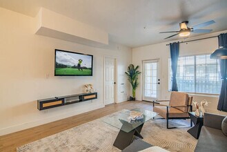 7900 E Princess Dr in Scottsdale, AZ - Building Photo - Building Photo