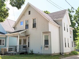 2149 E Washington Ave, Unit #1 in Madison, WI - Building Photo