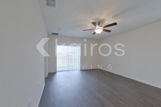 31961 Katelin Cir in Leesburg, FL - Foto de edificio - Building Photo