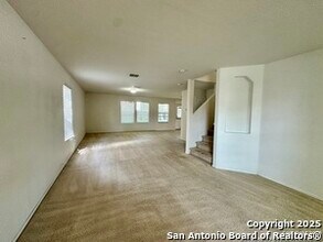 5811 Providence Oak in San Antonio, TX - Building Photo - Building Photo