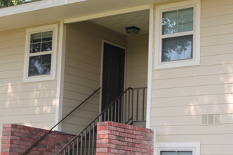 Hines Plaza Apartments in West Monroe, LA - Building Photo - Building Photo