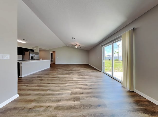 509 SE 7th St in Cape Coral, FL - Building Photo - Building Photo