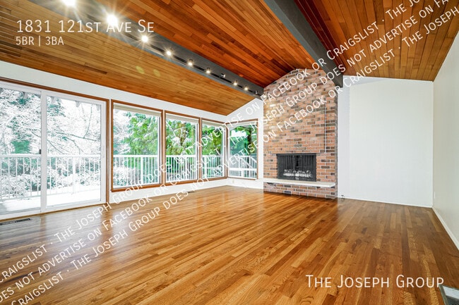 1831 121st Ave SE in Bellevue, WA - Building Photo - Building Photo