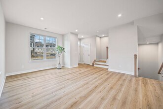 332 Cramerton Mills Pkwy in Cramerton, NC - Building Photo - Building Photo