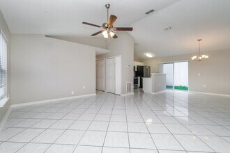 10418 River Bream Dr in Riverview, FL - Building Photo - Building Photo