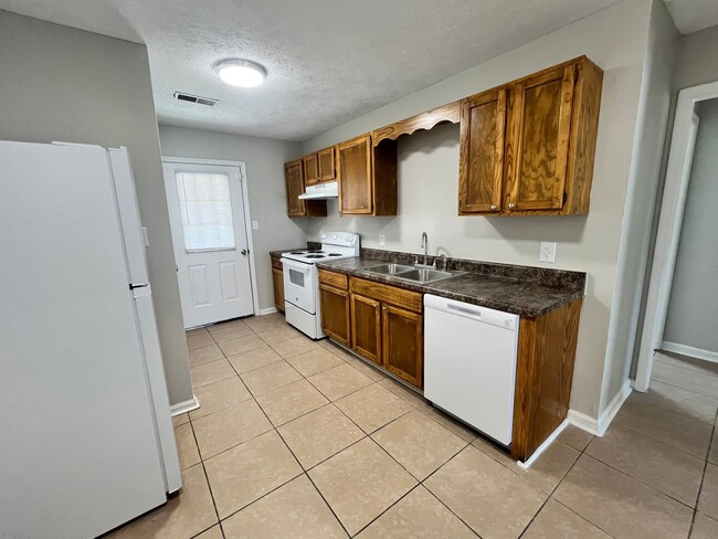 33 Carlton Pl in Jackson, TN - Building Photo - Building Photo