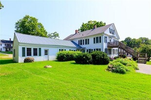 245 Old Colony Rd in Eastford, CT - Building Photo