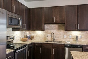 2550 Main St in Houston, TX - Building Photo