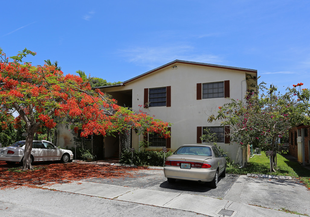 921 NE 16th St in Fort Lauderdale, FL - Building Photo