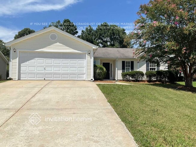 property at 465 Amelia Grove Ln SE