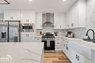 2610 Arnott St in San Diego, CA - Building Photo - Building Photo